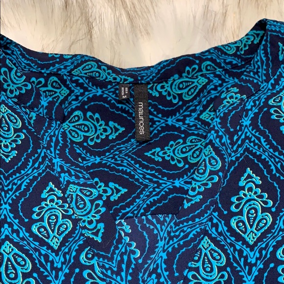 Maurices v-neck sleeveless blouse - Picture 5 of 9